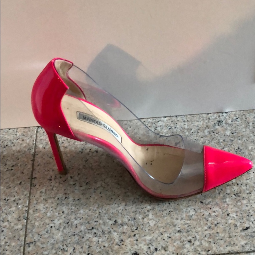 Manolo Blahnik 38 1/2 pvc hot pink shoe